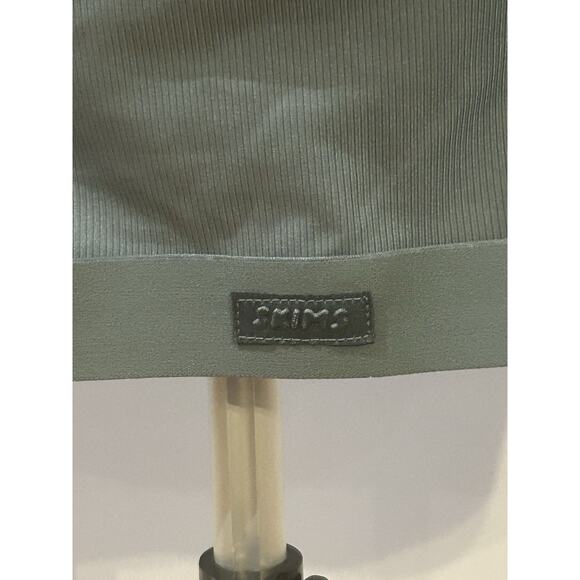 NWT SKIMS Women's Gray Sports Bra Size M - Picture 2 of 6